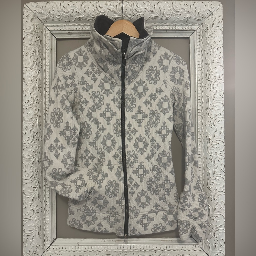 Tonia Debellis Gray Patterned Jacket. Size S. ❣️